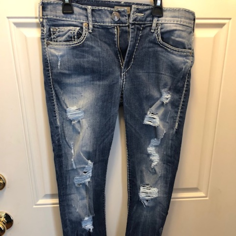 TRUE RELIGION ripped jeans